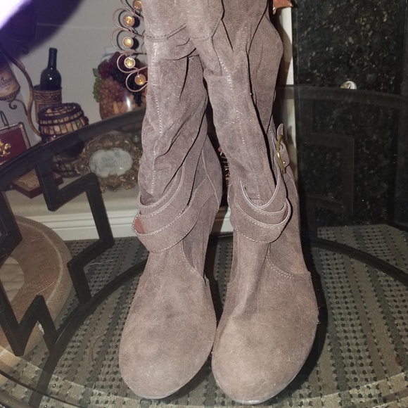 Brown boots  Like new - Picture 8 of 8